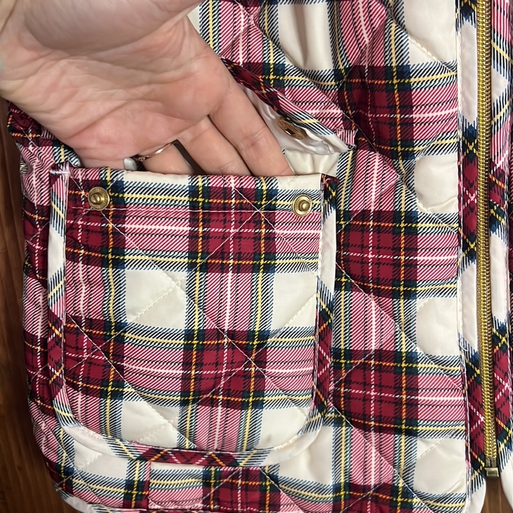 St. John’s Bay Plaid Quilted Puffer Vest with Button Pockets and Zipper - Picture 6 of 10